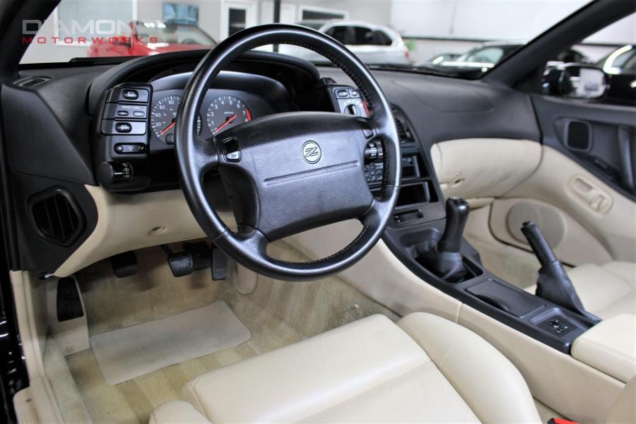 Интерьер Nissan 300ZX Convertible 1994 года  (фото 32 из 66)